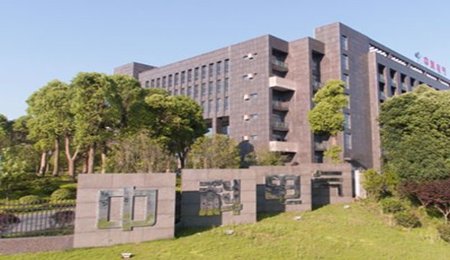 左手“迪王”，右手“寧王”！200億負極材料新星再投建10萬噸級項目，行業戰局生變？