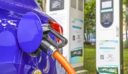 半年前“一貨難求” 如今價格走低 鋰價今年走勢如何？