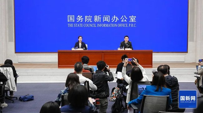 前三季度“新三樣”出口近7990億 新能源車及鋰電池出口量一覽