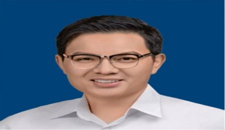 晏成林教授：學術領航者，智慧之光照亮科研之路