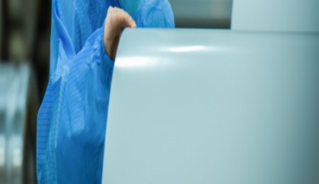 長陽科技：與中科院物理所開發(fā)固態(tài)電池復(fù)合膜